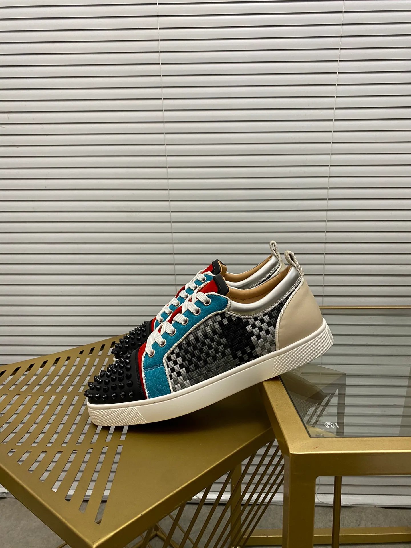 (Customized model) Ex-factory price is 500. christian louboutin (CL red sole shoes) counter series, casual sneakers for couples 📢 📢 📢 Exclusive hot style release 🎈🎈💪 Movable latex feet 👻 Finished outsole line [Proud] 😝Female 35-40# Male 38#-46, global supply😝 [Top version]: Original imported genuine leather upper, top original leather lining, original molded TPU outsole, original 1:1 detail processing, original shoe last,